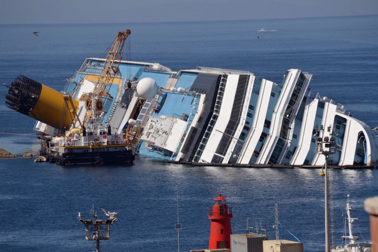 Ártatlanságát bizonygatja Costa Concordia volt kapitánya